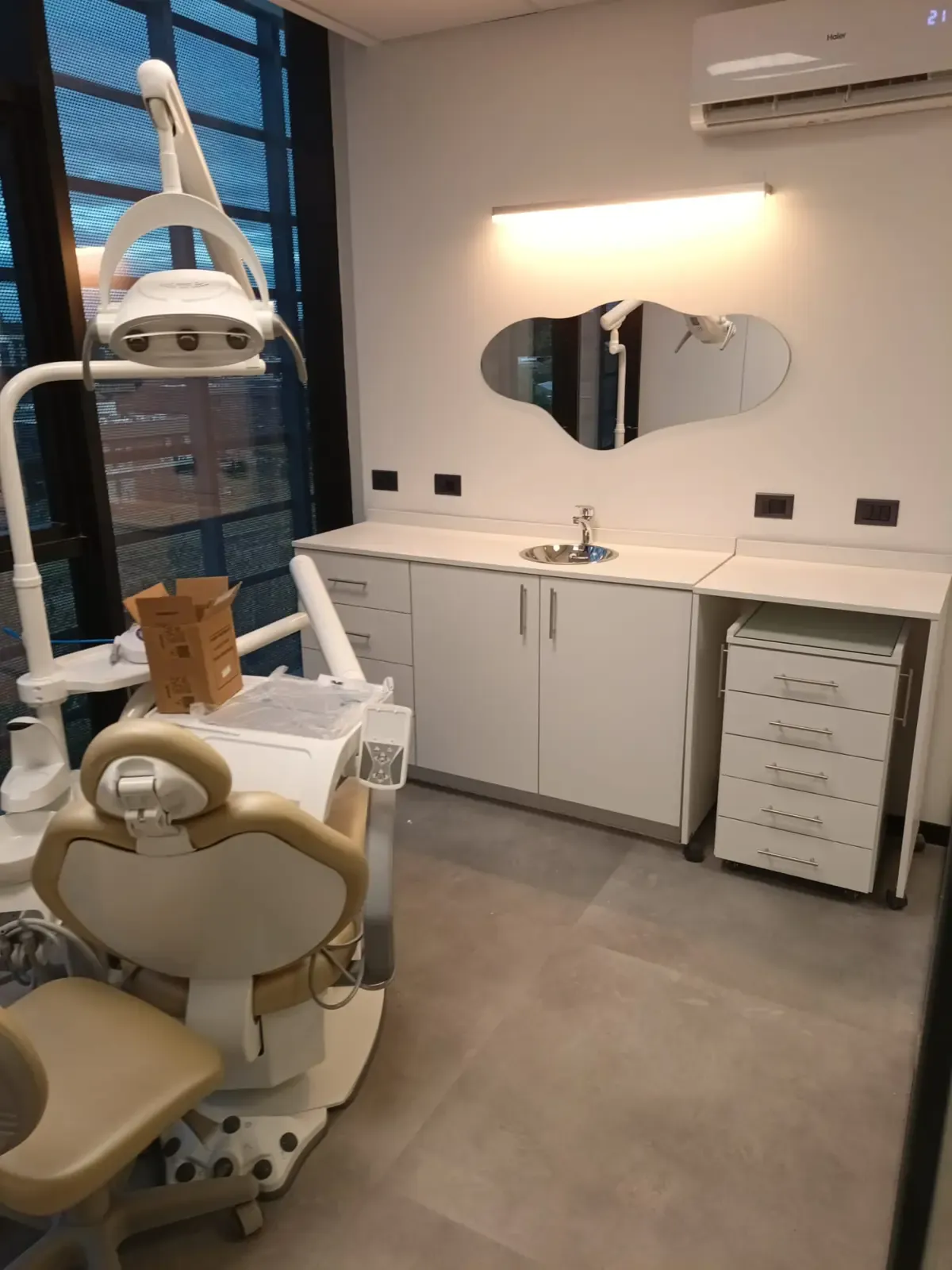 Mueble Bajo 1.90m – Puerta, Cajón, Nicho y Bacha – Combinado