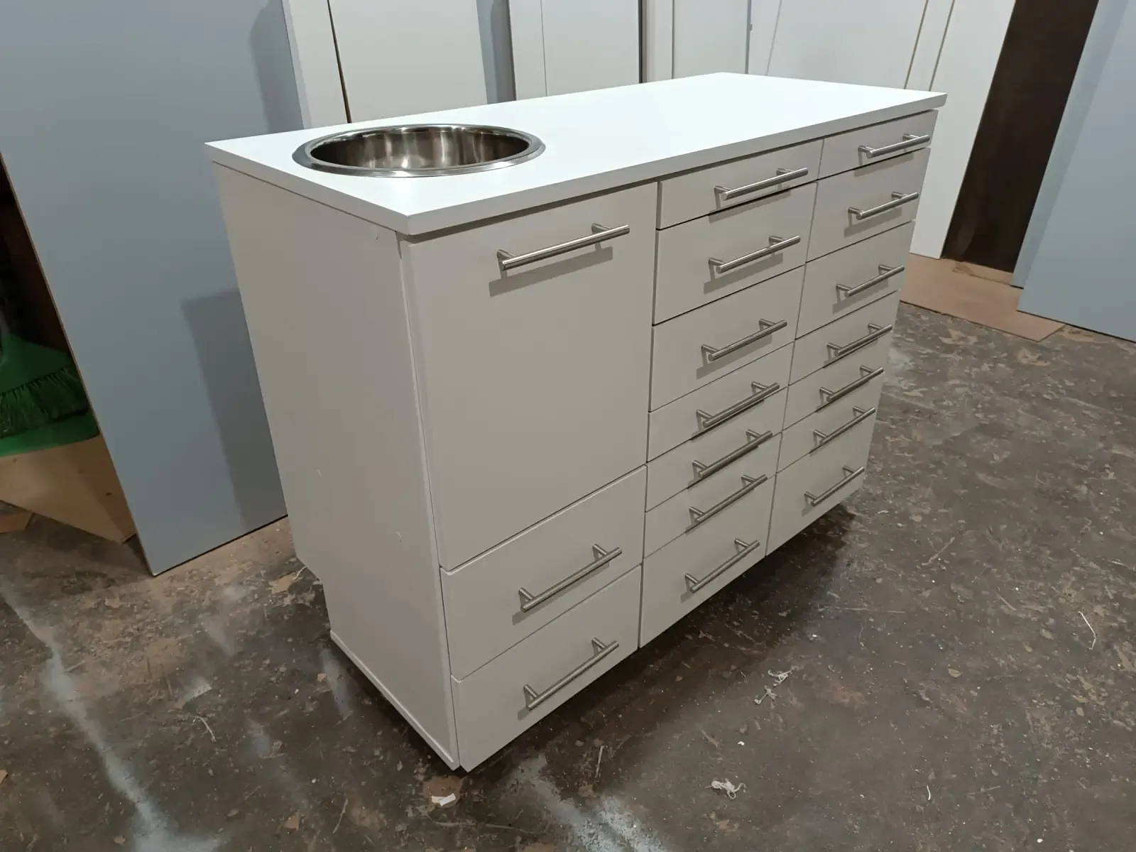 Mueble Bajo 1.20m – Múltiples Cajones y Bacha – Blanco