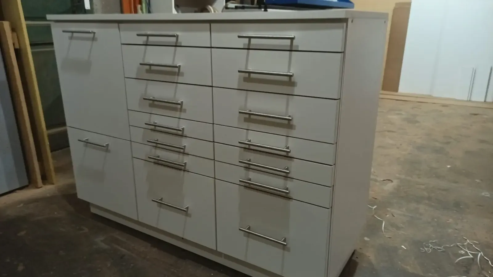Mueble Bajo 1.20m – Múltiples Cajones – Blanco